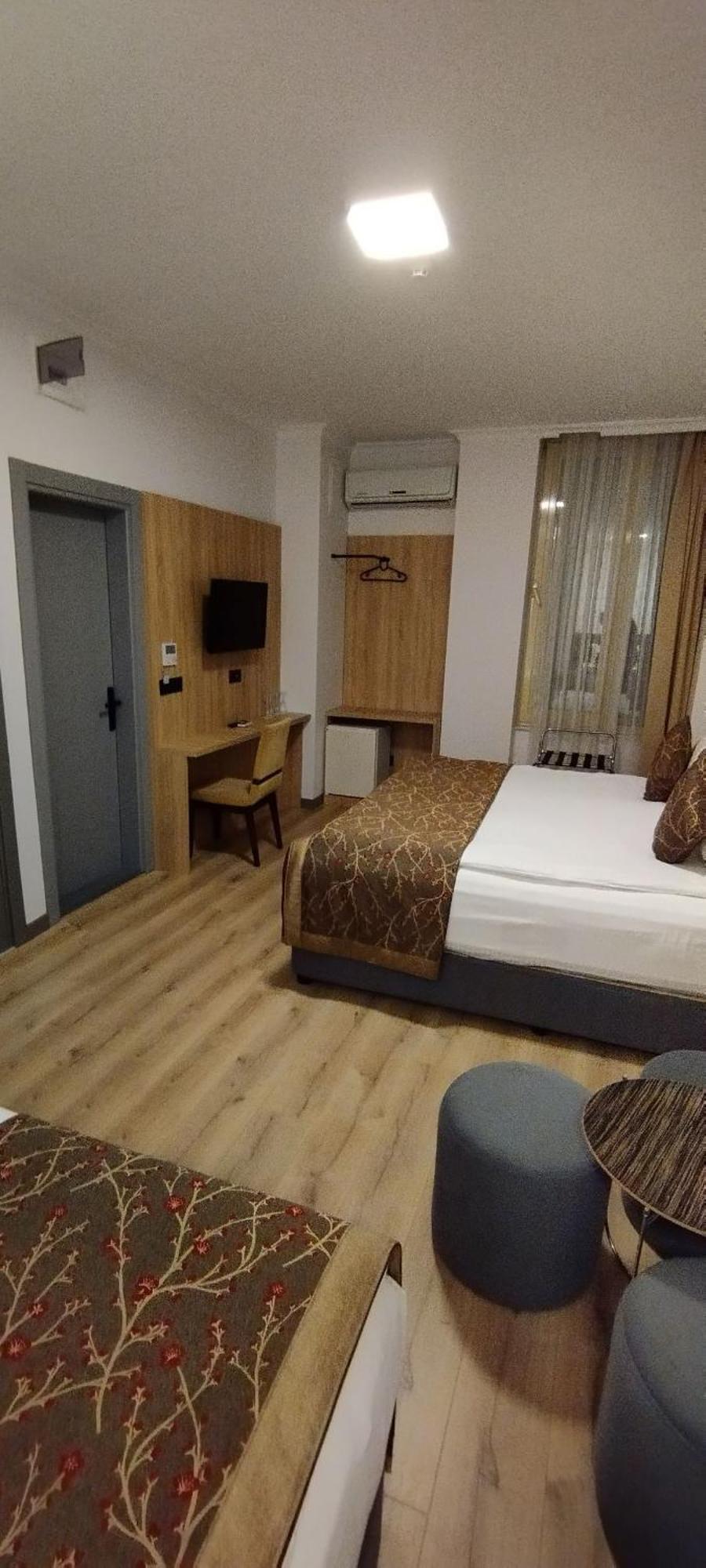 Готель Pendik Marine